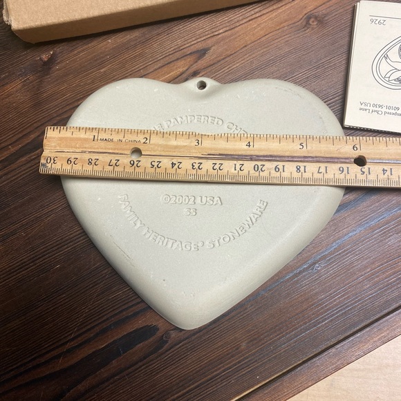Pampered Chef Peace on Earth Heart Cookie Mold Stoneware 2926 - Picture 5 of 6